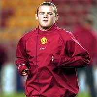 Rooney Ingin Satu Dekade di MU