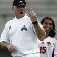 Peter Withe Disegani Pelatih Thailand