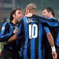 Adriano Ukir Gol, Recoba Cedera