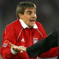 Sepuluh Orang Bayern Tahan Stuttgart