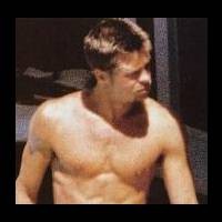 Aww, Brad Pitt Bugil Lagi!