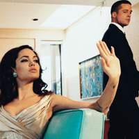 Pitt-Jolie Incar Rumah di Prancis