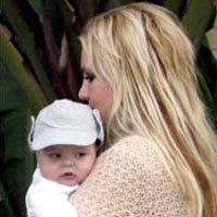 Putra Britney Spears Go Public