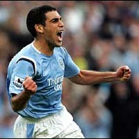 Wigan Pinjam Striker Liverpool