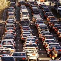 Warga Cemaskan Macet dan Teror