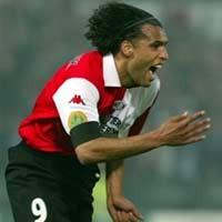 Van Hooijdonk Kembali ke Feyenoord