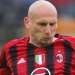 Milan Bantah Lepas Stam