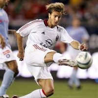 Milan Ungguli Palermo 1-0