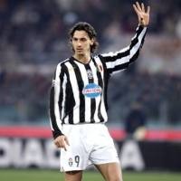 Moggi Ingin Pertahankan Ibra