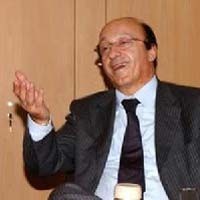 Moggi: Wasit Juga Manusia