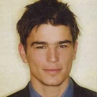 Josh Hartnett Benci Film Perang