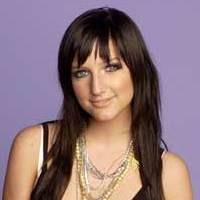 Ashlee Simpson Dimabuk Cinta