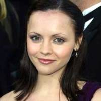 Christina Ricci Rebut Justin dari Diaz?