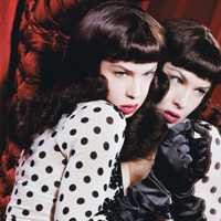 Hadiri BAFTA, Gaun Renee Zellweger Rusak 