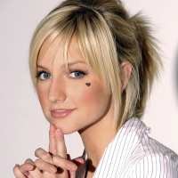 Ashlee Simpson Jajal Karir Baru