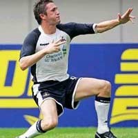 Spurs Kalahkan Blackburn 3-2