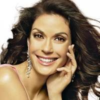 Teri Hatcher Alami Penganiayaan Seksual