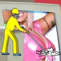 Pemilik Warnet Sibuk Hapus Gambar Syur di Komputer