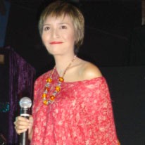 Lea Simanjuntak Pindah Haluan