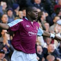 Tekuk Bolton, West Ham ke Perempat Final