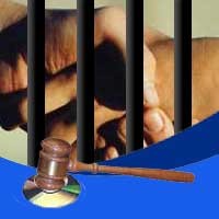 Microsoft Tuntut Penjual Software Bajakan