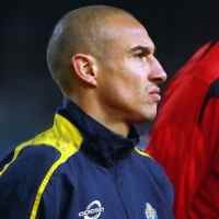 Rijkaard: Bertahanlah Larsson