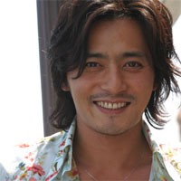 Jang Dong Gun Bikin Heboh Semanggi