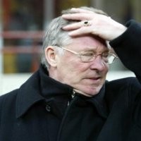 Lawan Bolton, Fergie Hadapi Dilema