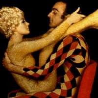 Kebahagiaan Diukur Dari Seks, Bukan Uang