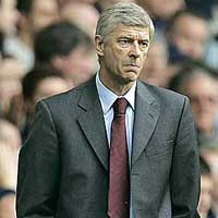Wenger Siap Bantu Mourinho