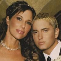 Istri Eminem Buka Mulut Soal Perceraian