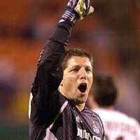 Meola Catat Rekor 100 Kali Perkuat AS