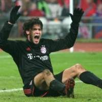 Ballack Makin Dekat ke Chelsea