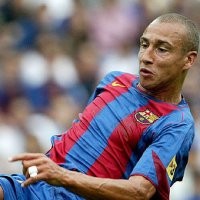 Larsson Terancam Absen