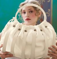 Tas Ekstra Besar, Ekstra Gaya