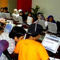 Para Aktivis Hijrah ke Dunia Blog