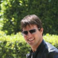 Tom Cruise Tak Henti Puji Keluarganya