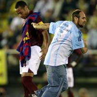 Henry Campakkan Kostum Barcelona