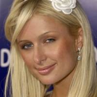 Paris Hilton Cari Pria Gay