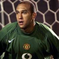 Howard Dipinjamkan ke Everton