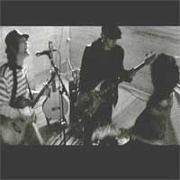 6 Tahun Vakum, Bunga Muncul Lagi