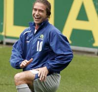 Kewell Dipastikan Bisa Tampil