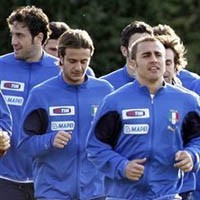 Tambah Modis Berkat Polesan Desainer Top