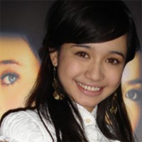 Laudya Cynthia Bella Dibenci Hantu