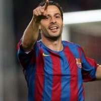 Tolak Lyon, Giuly Tetap di Barca