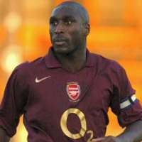 Fenerbache Bidik Campbell & Crespo