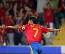 Raul Bikin Gol, Portugal Juga Menang
