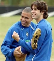 Fans Meksiko Jagokan Brasil 