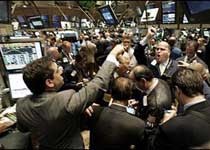 Dari Saham Pindah ke Judi Bola?