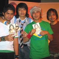 Bersaing dengan Band-band Baru, Gigi Gigit Jari?